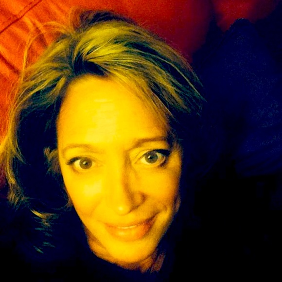 Meet your Posher, Ranee - Picture 1 of 2